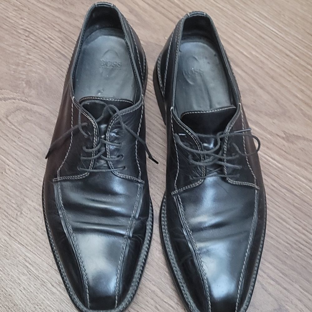 Boss by hugo boss dress shoes size 10
